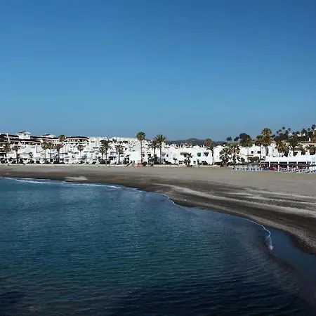 Detached 4 Bed Duquesa With Private Infinity Pool Close To Port And * Manilva