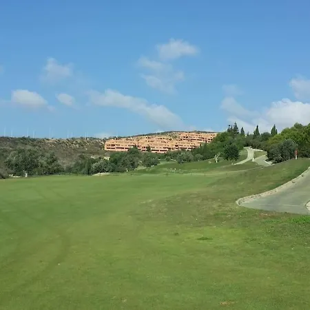Detached 4 Bed Duquesa With Private Infinity Pool Close To Port And * Manilva