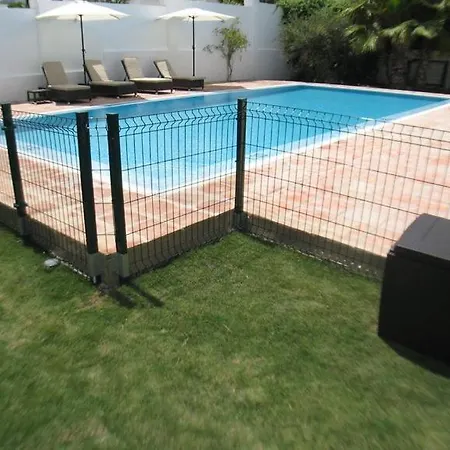 Villa Detached 4 Bed Duquesa With Private Infinity Pool Close To Port And